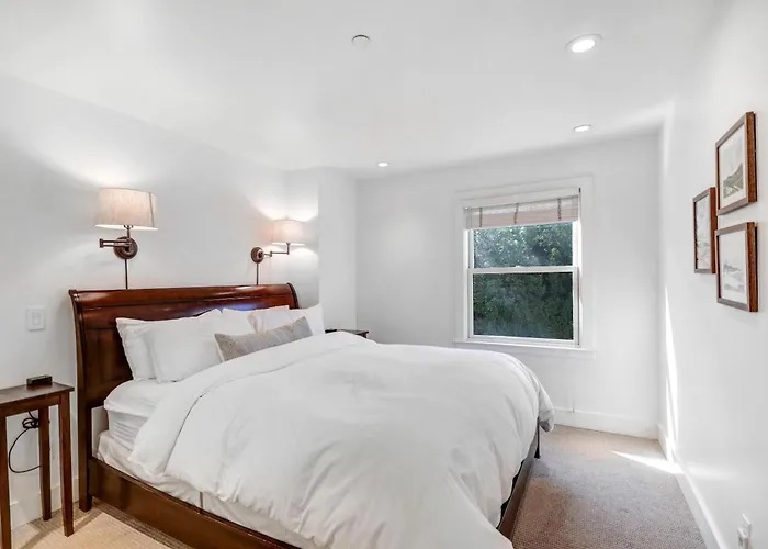 Auberge Sonoma North Suite - Includes Wine Tasting Passport